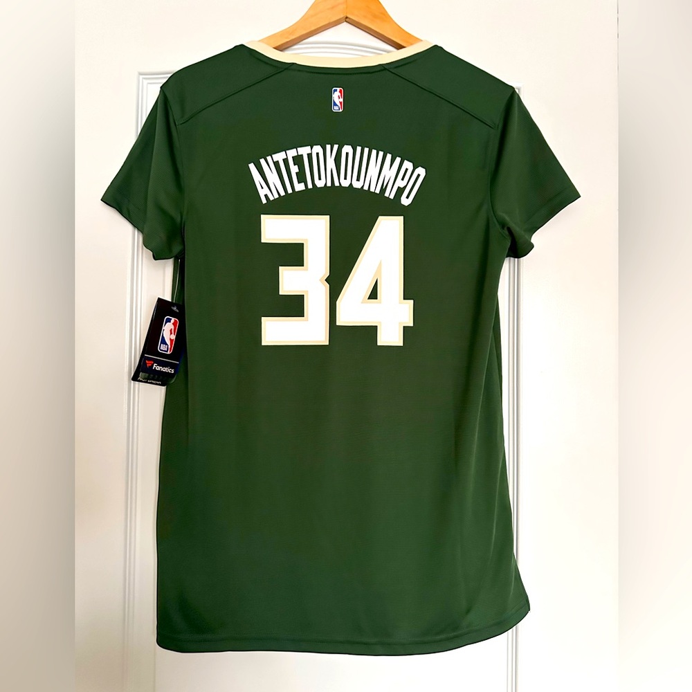 Women’s NBA jersey NWT - Bucks #34 Giannis size Medium